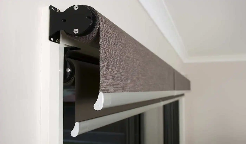 Roller Blind Reassembly 