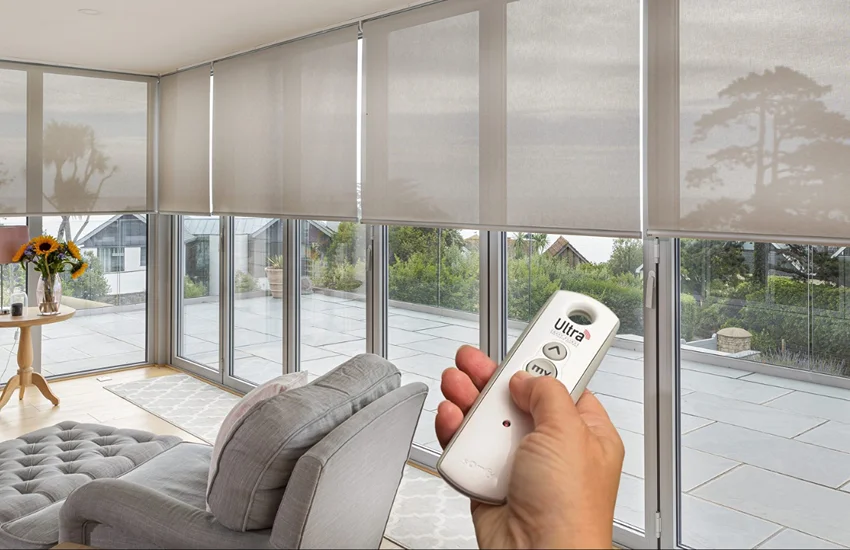 Remote control roller blinds